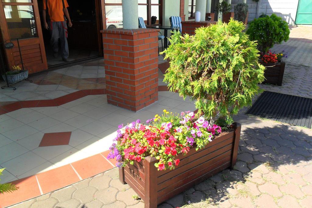 Hotel St.Florian Štúrovo מראה חיצוני תמונה